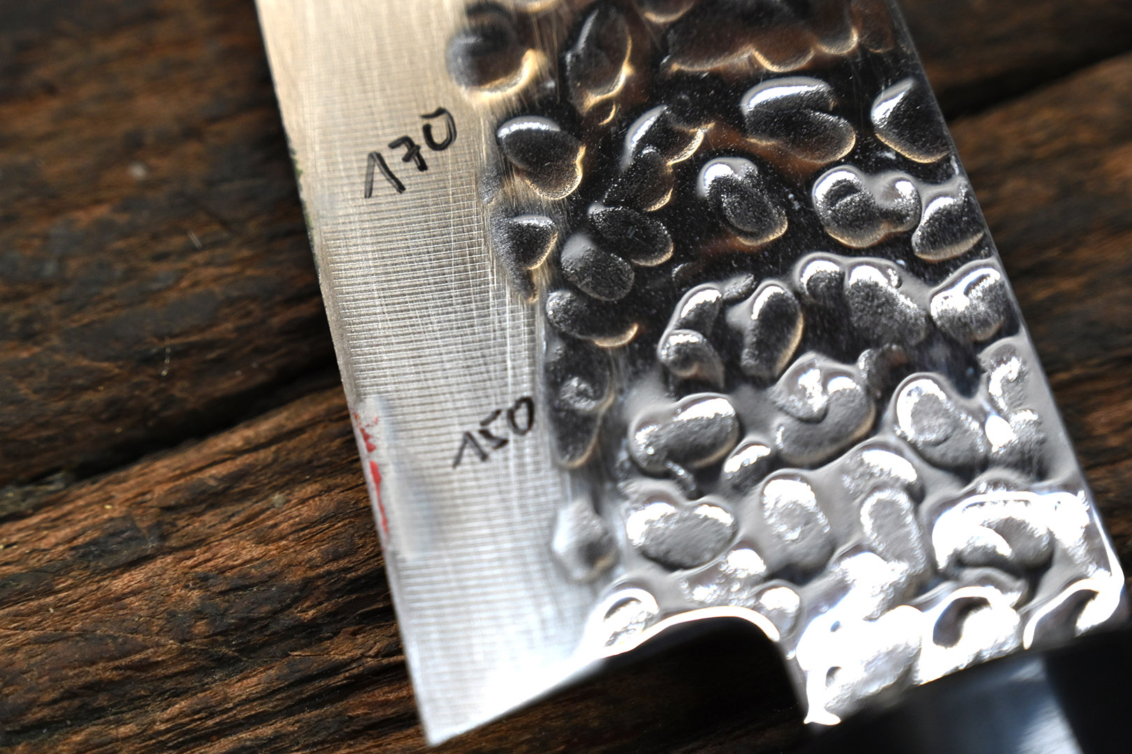 Reaction of the temperature crayon after grinding