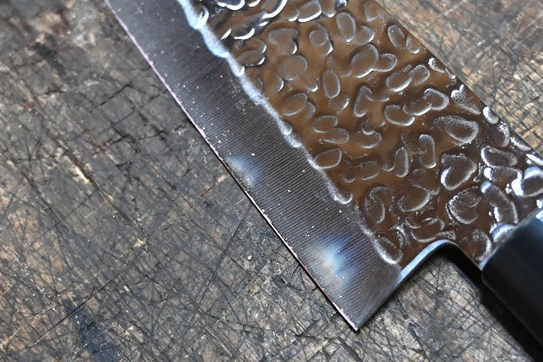 Temperature crayon reaction at the edge