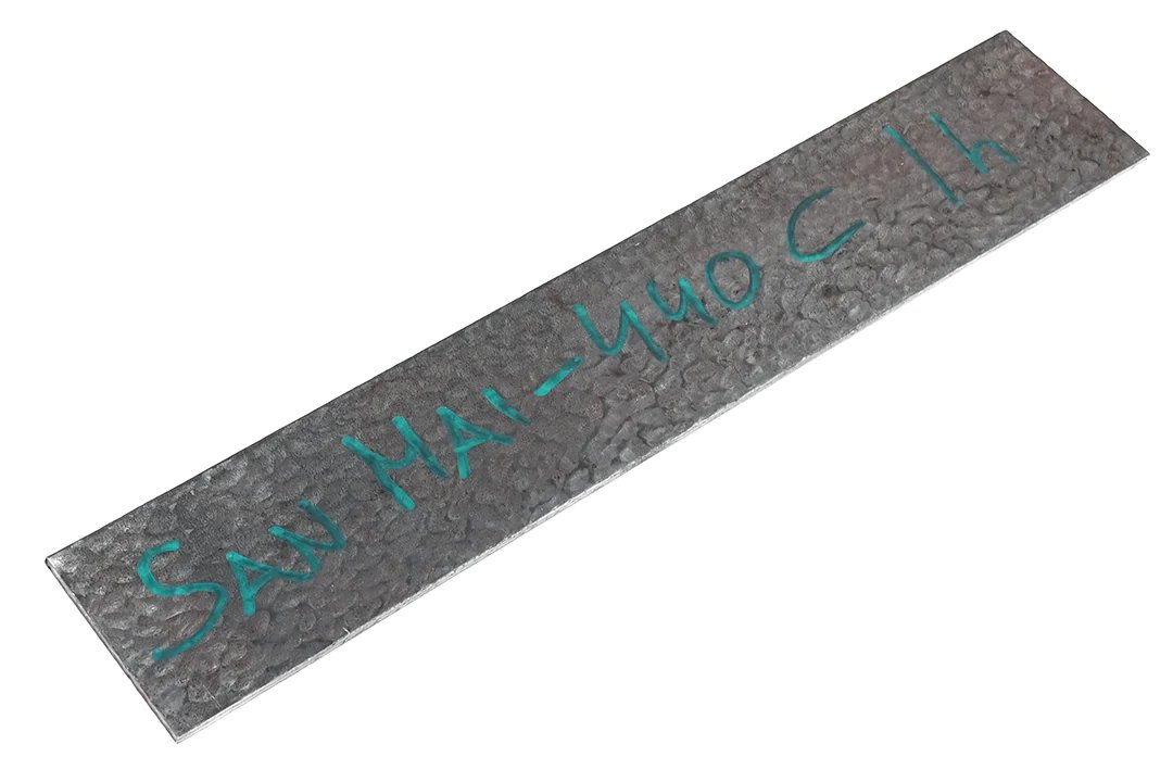 bladedamast-san-mai-hammerfinish-440c